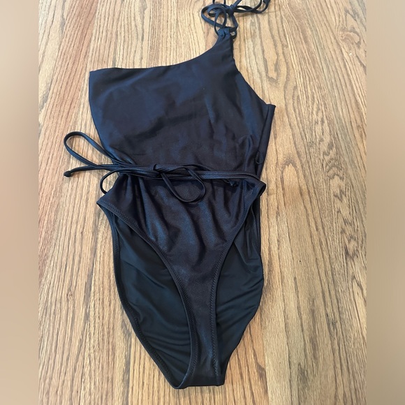 Never worn Good American swimsuit size 6 - Picture 4 of 7